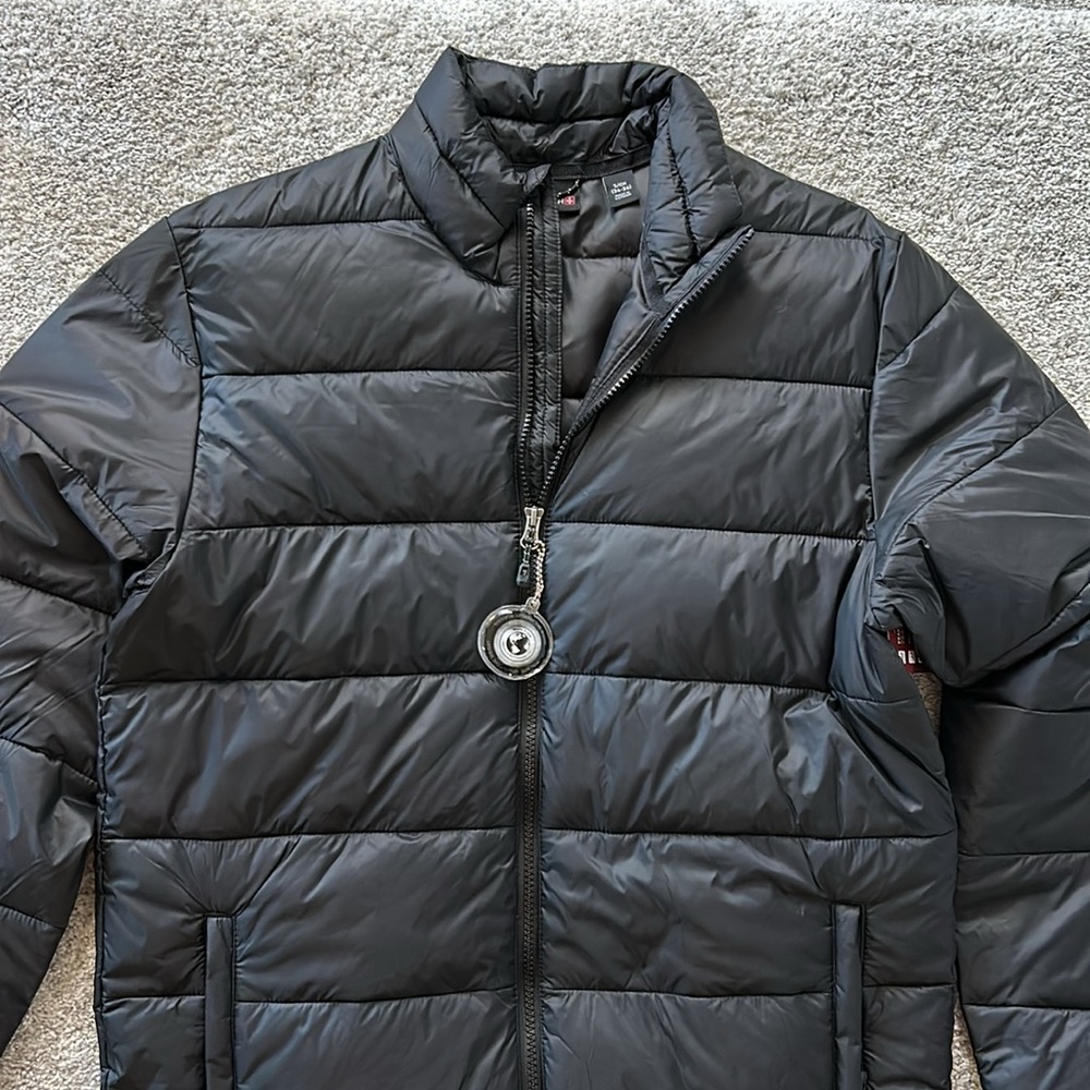 Men’s Swiss Tech Black Puffer Jacket - Picture 2 of 7